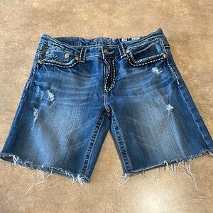 Women's Miss Me boyfriend Bermuda jean shorts size 28